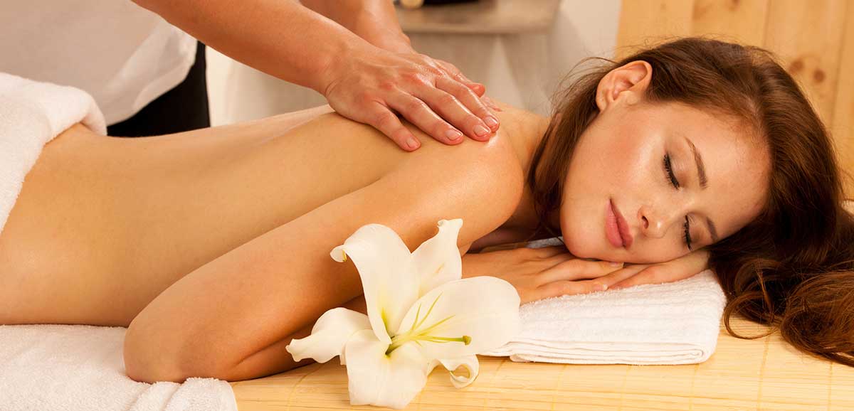 massagebehandlung-wellness-entspannung-web